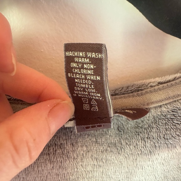 Bit and Bridle women’s XL equestrian southwestern open front hooded vest - Picture 3 of 7